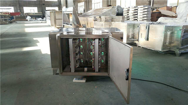 光氧催化设备XF-GYFQ-5A设备运行中